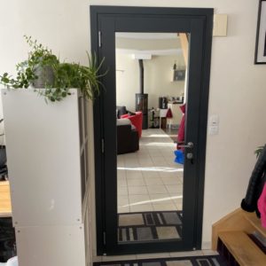 miroir intégré porte d'entrée